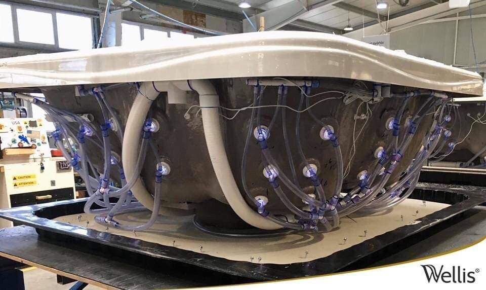 Производство гидромассажных спа-бассейнов Wellis изнутри!