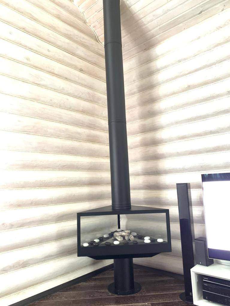 Угловой биокамин с дымоходом по индивидуальным размерам